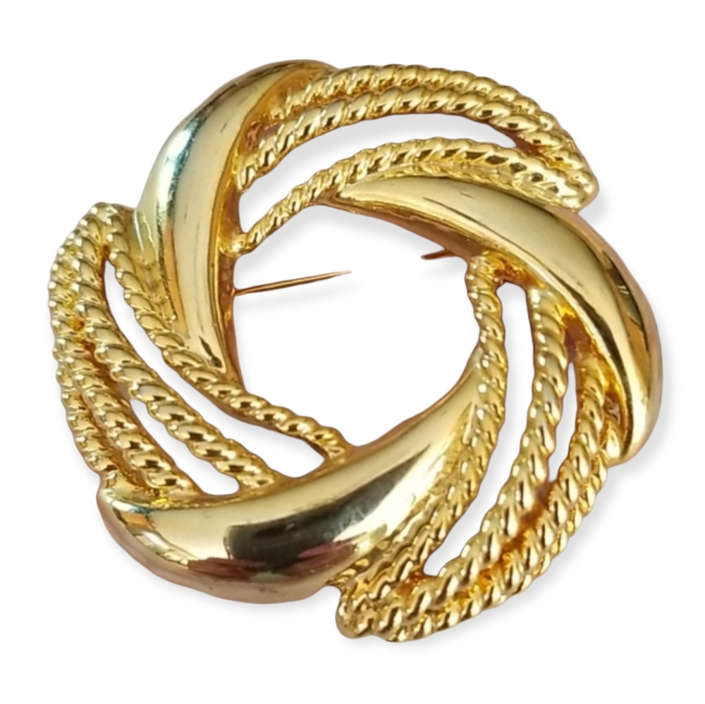 Vintage Mid Century Goldtone Rope Design Wreath Brooch Pin - Picture 6 of 15